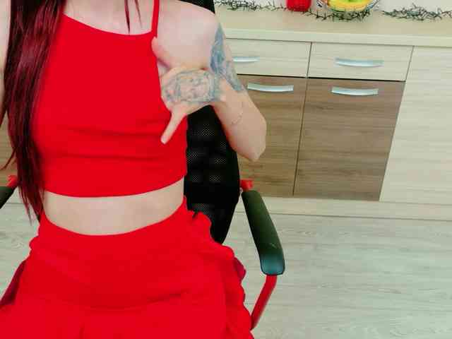 Julia-Jae webcam