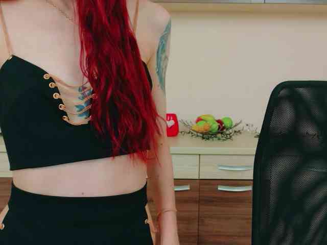Julia-Jae webcam