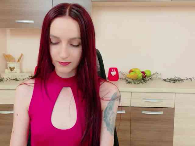 Julia-Jae webcam