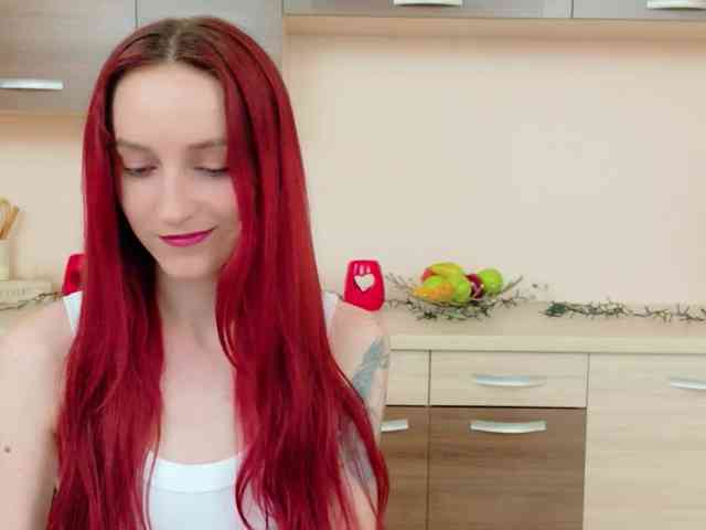 Julia-Jae webcam