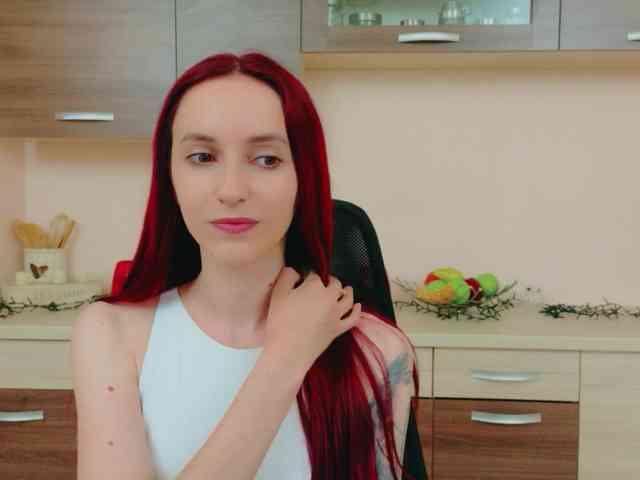 Julia-Jae webcam