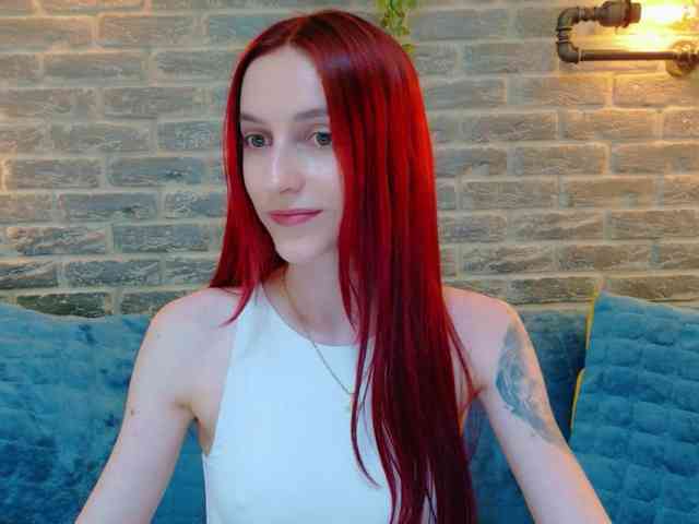 Julia-Jae webcam