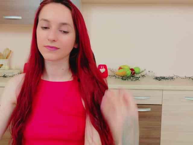 Julia-Jae webcam
