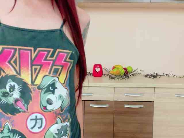 Julia-Jae webcam