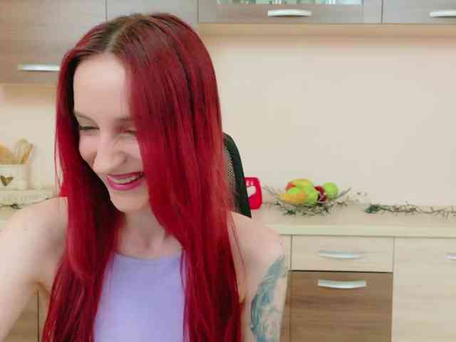 Julia-Jae webcam