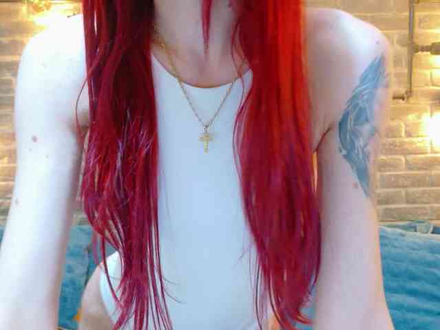 Julia-Jae webcam