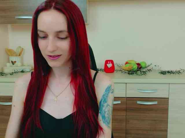 Julia-Jae webcam