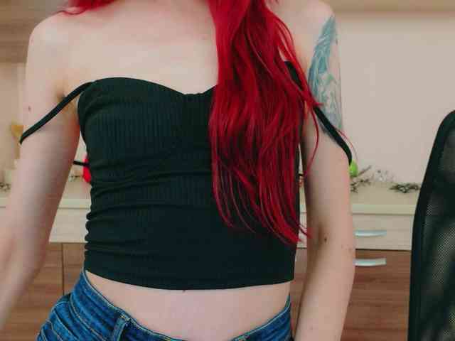 Model: Julia-Jae