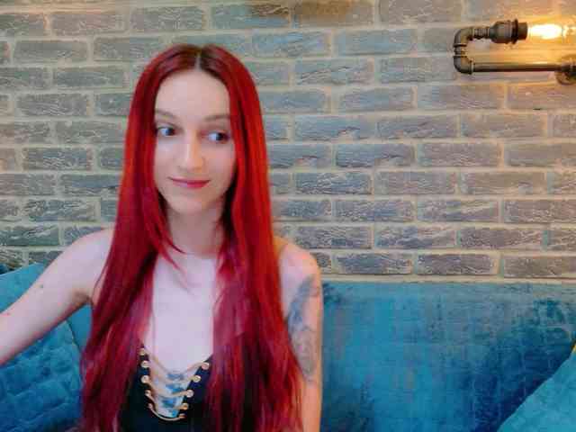 Julia-Jae webcam