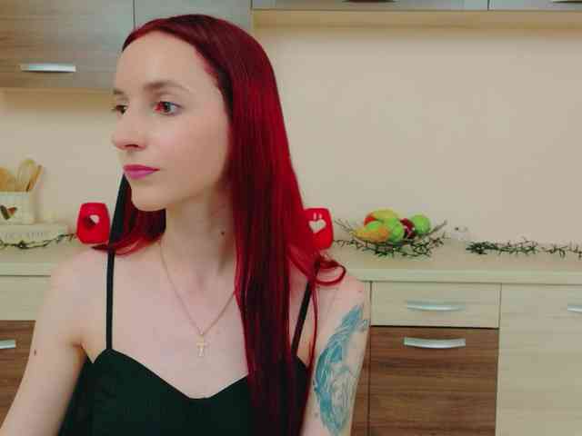 Julia-Jae webcam