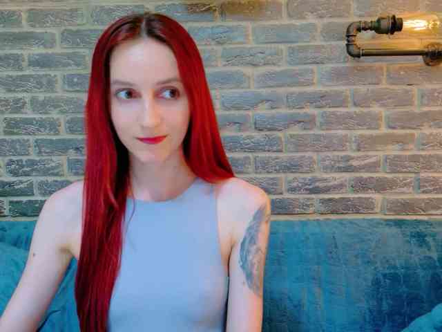 Julia-Jae webcam