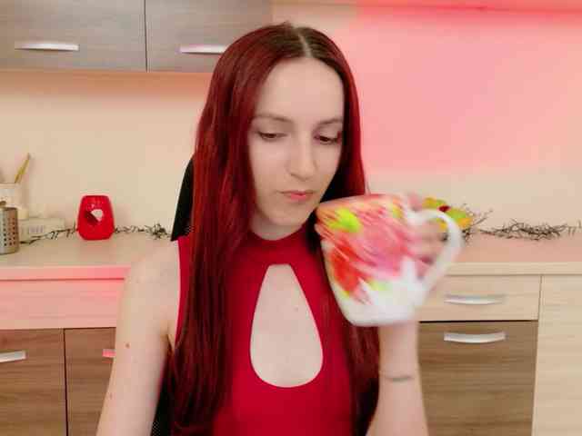 Julia-Jae webcam