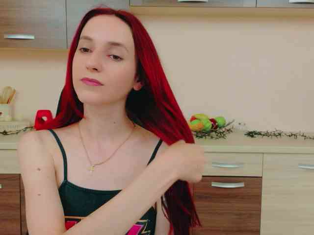 Julia-Jae webcam