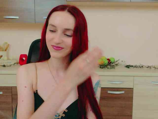 Julia-Jae webcam