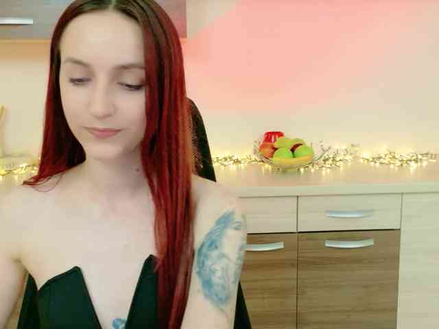 Julia-Jae webcam