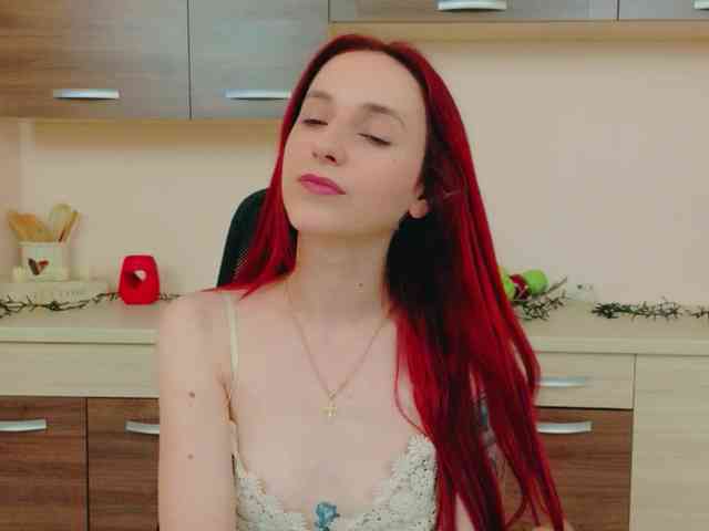 Julia-Jae webcam