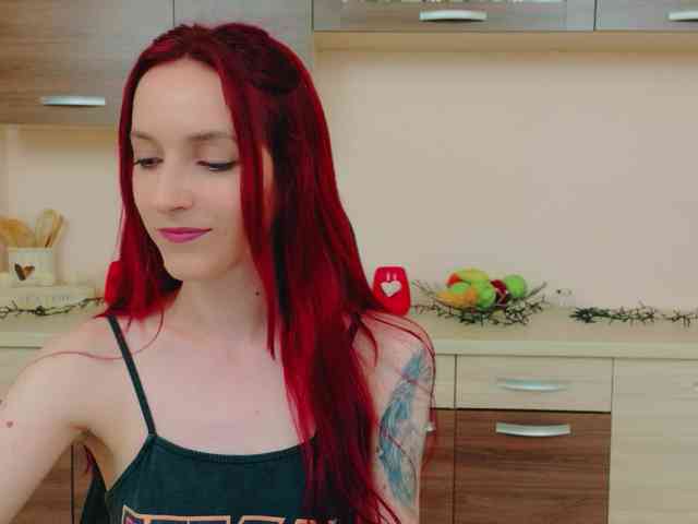 Julia-Jae webcam