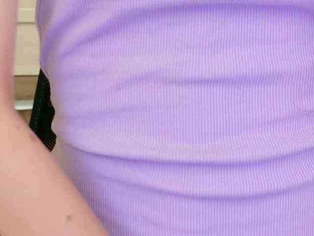Julia-Jae webcam