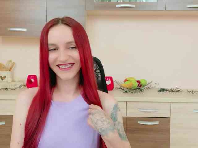 Julia-Jae webcam