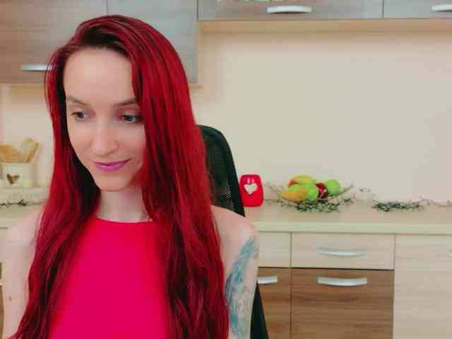 Julia-Jae webcam