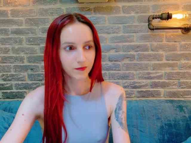 Julia-Jae webcam