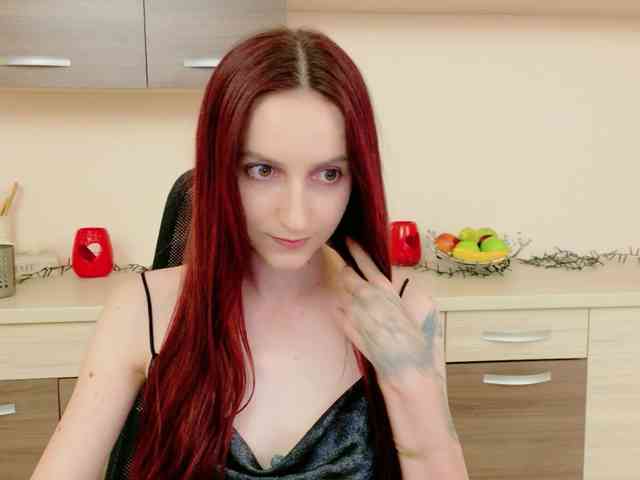 Julia-Jae webcam