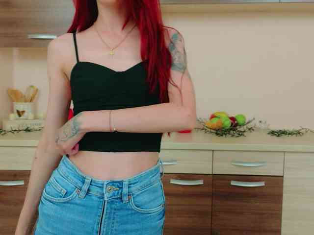 Julia-Jae Julia-Jae