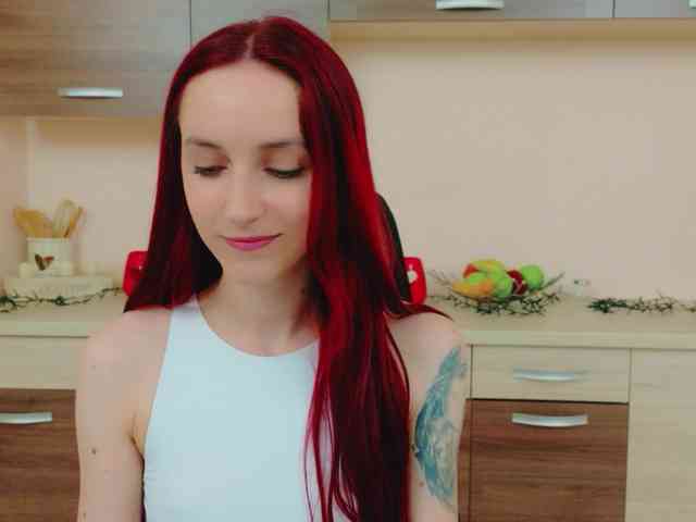 Julia-Jae webcam