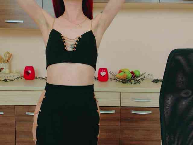 Julia-Jae webcam