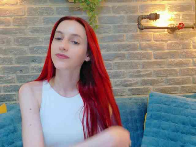 Julia-Jae webcam