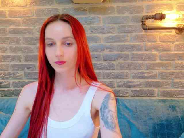Julia-Jae webcam
