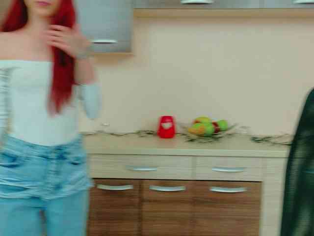 Julia-Jae webcam