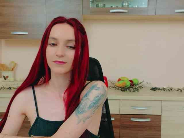 Julia-Jae webcam