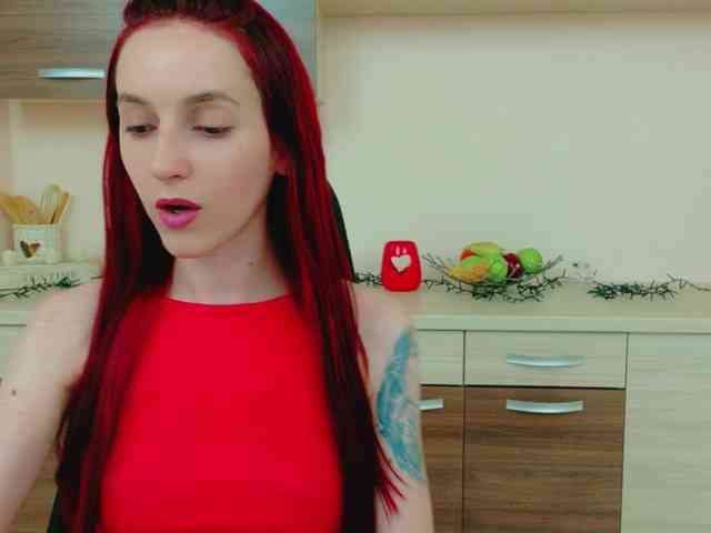 Julia-Jae webcam