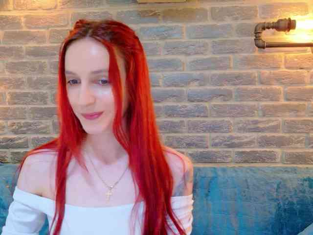 Julia-Jae webcam