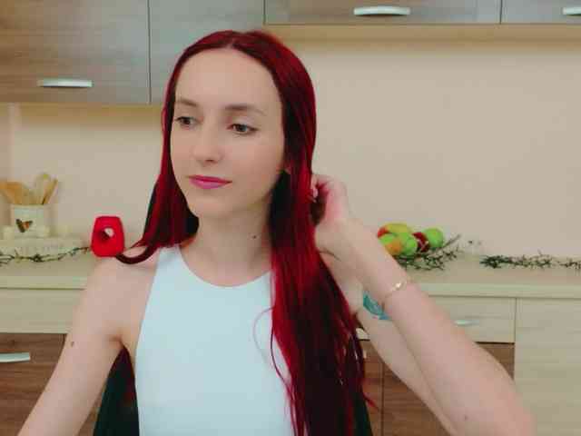 Julia-Jae webcam