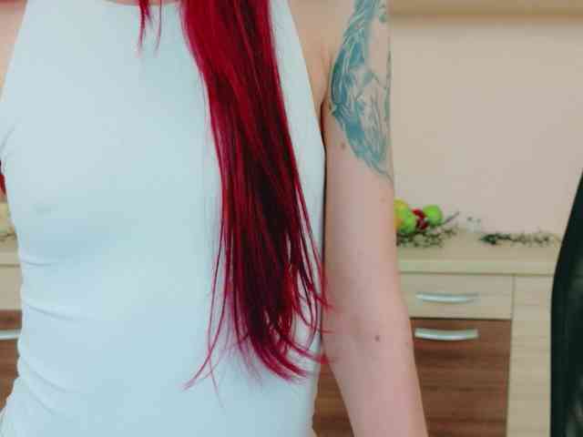 Julia-Jae webcam