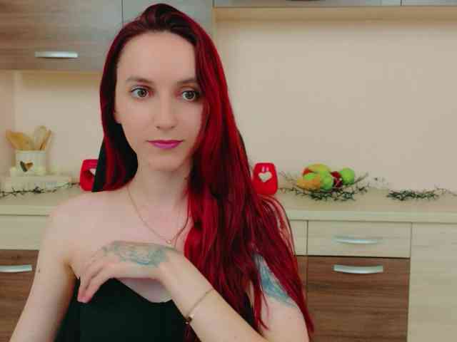Julia-Jae webcam