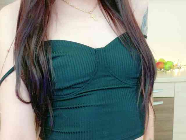 Julia-Jae webcam