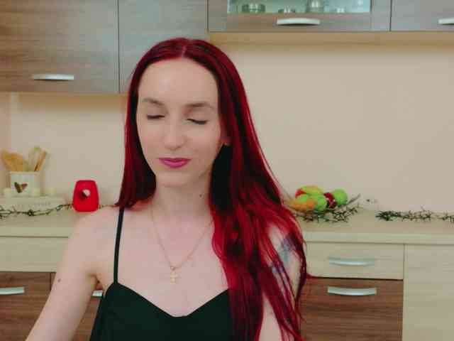 Julia-Jae webcam