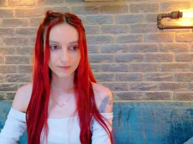 Julia-Jae webcam