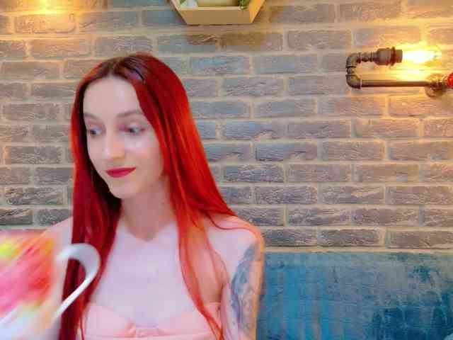 Julia-Jae webcam