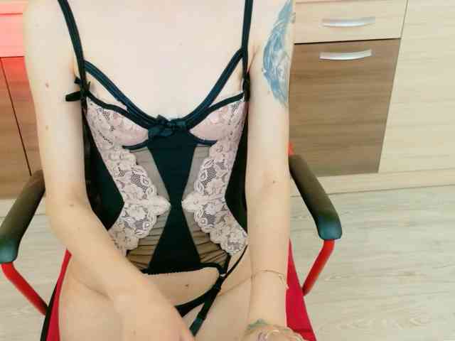 Julia-Jae