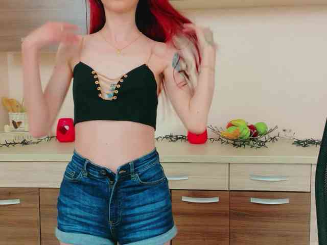 Julia-Jae webcam