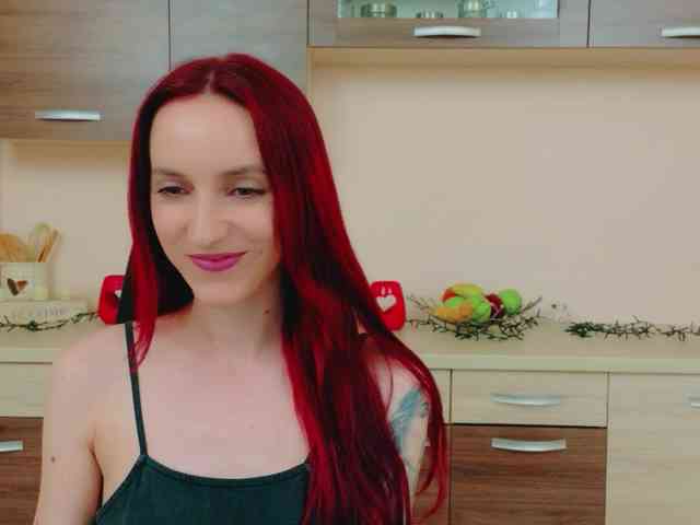 Julia-Jae webcam