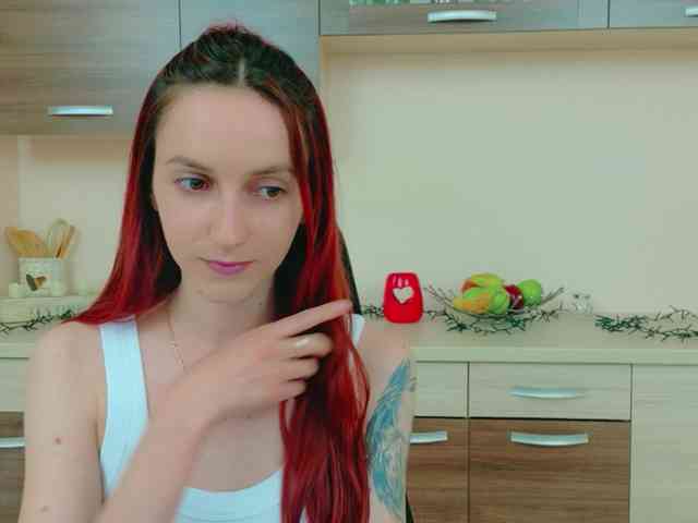 Julia-Jae webcam