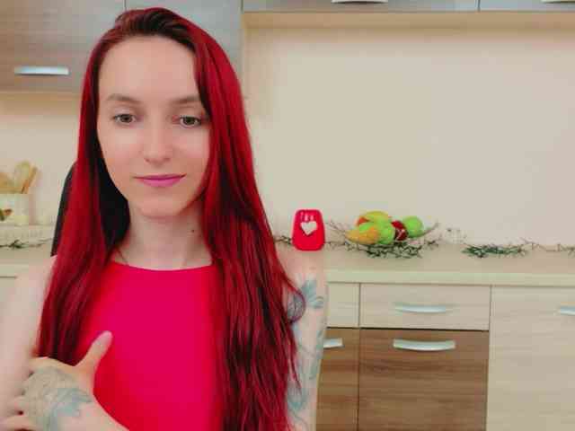 Julia-Jae webcam