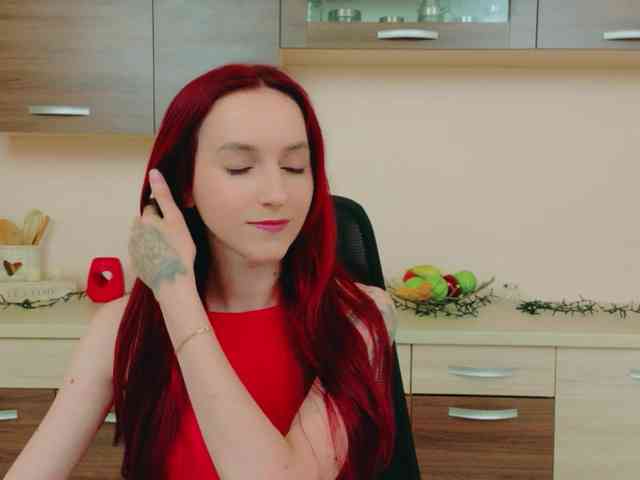 Julia-Jae webcam