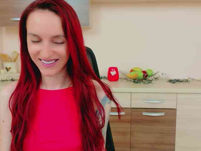 Julia-Jae webcam