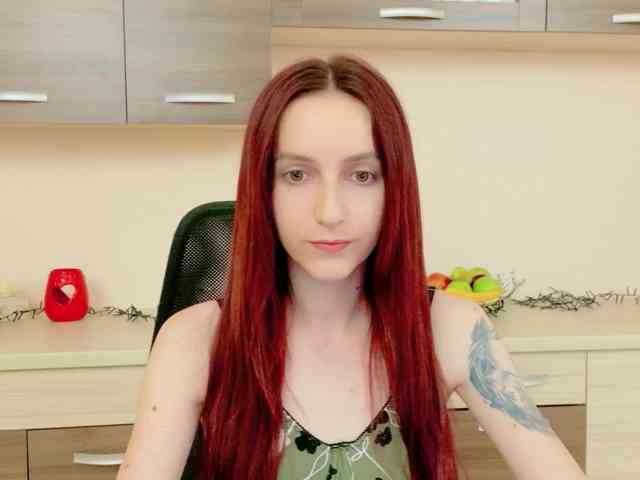 Julia-Jae webcam